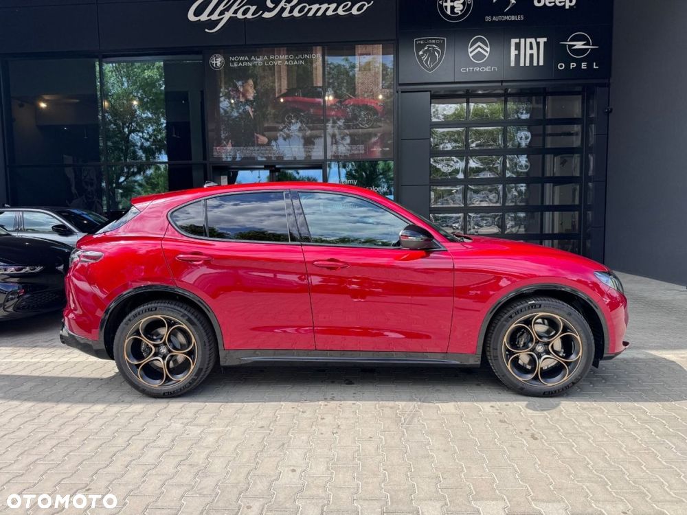 Alfa Romeo Stelvio - 6