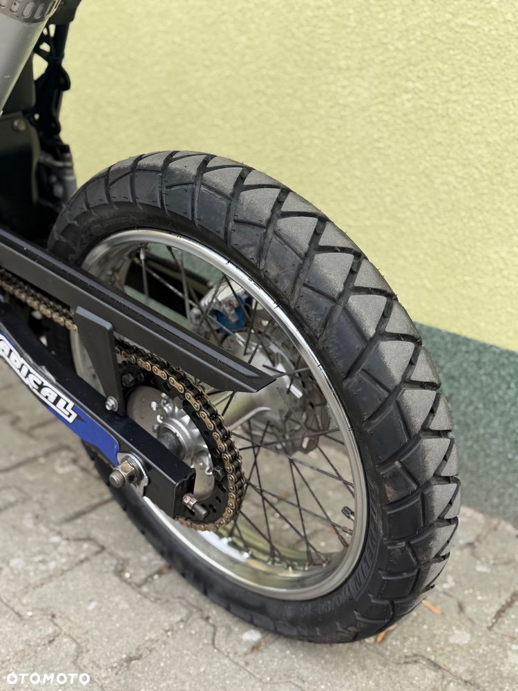 Yamaha WR - 20