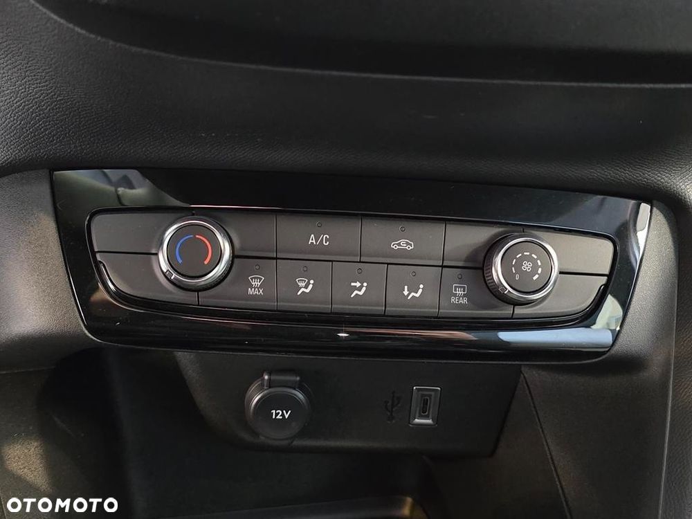 Opel Corsa 1.2 GS S&S - 15