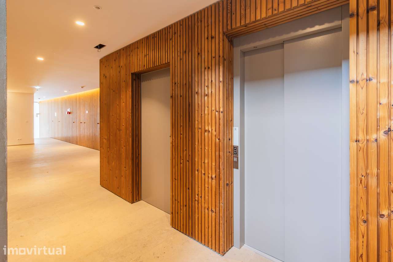 Excelente Penthouse T2 NOVA a 300 metros da praia - Grande imagem: 4/40