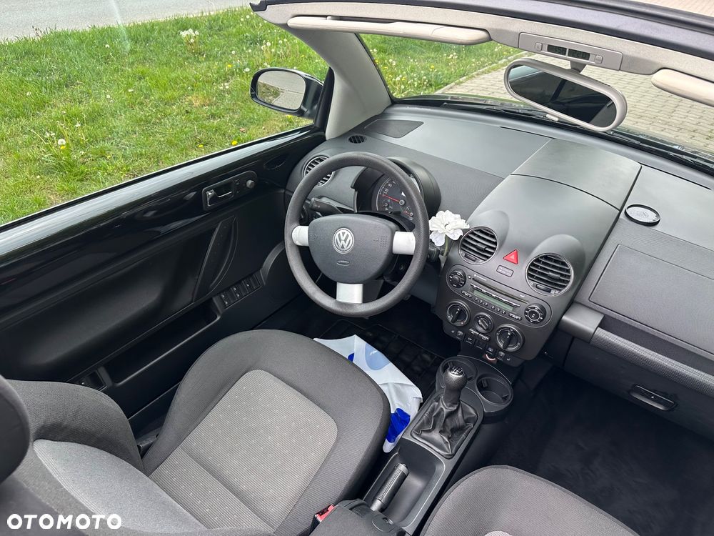 Volkswagen New Beetle 1.6 - 16