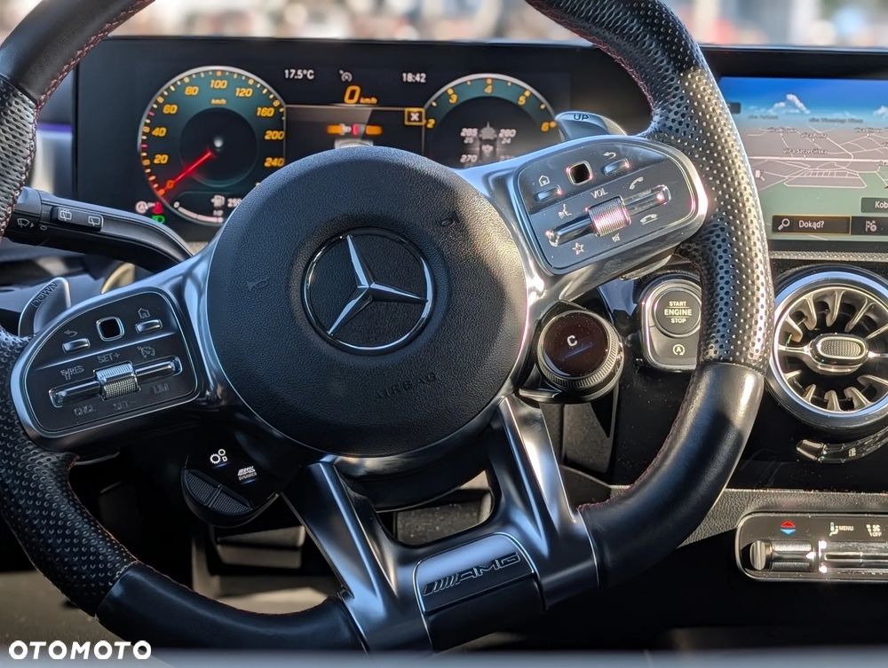 Mercedes-Benz CLA - 10