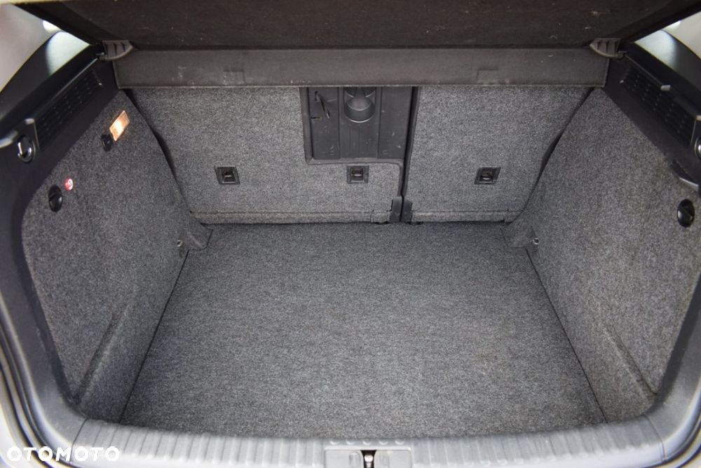 Volkswagen Tiguan - 12