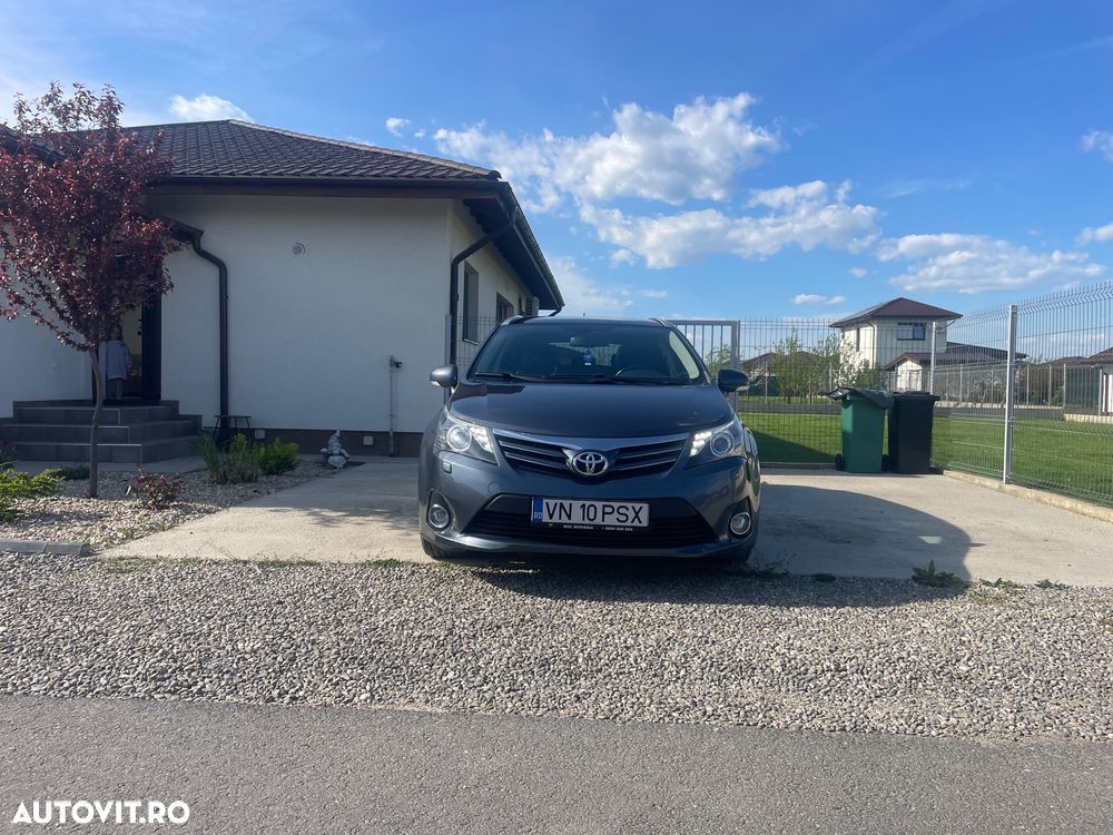 Toyota Avensis 2.2 D-CAT Elegance - 1