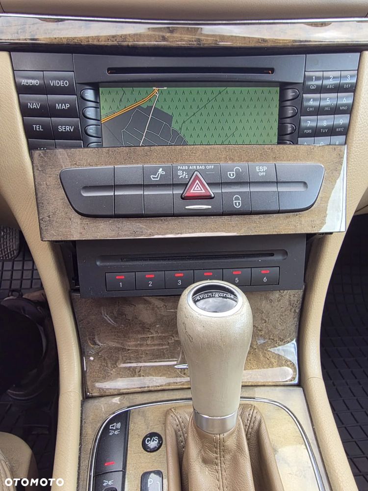 Mercedes-Benz Klasa E 320 CDI Avantgarde - 28
