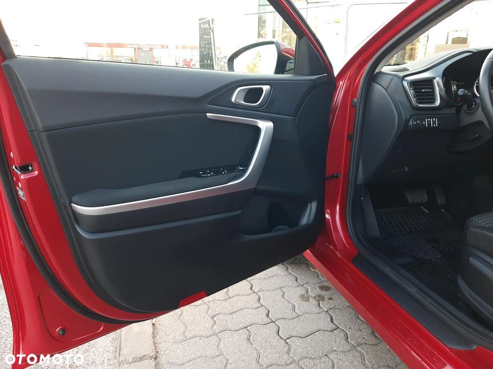 Kia Ceed 1.5 T-GDI M DCT - 10
