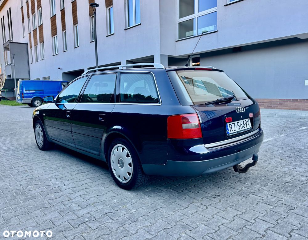 Audi A6 Avant 2.8 30V - 17