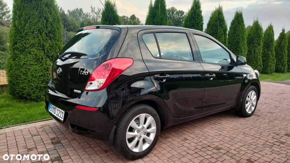 Hyundai i20 1.1 CRDi Intro Edition - 3