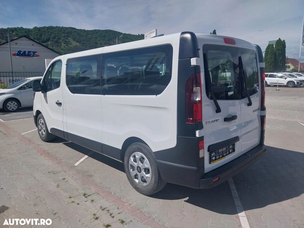 Renault Trafic 2.0 Blue dCi 110 S&S L2 8+1 Life - 15