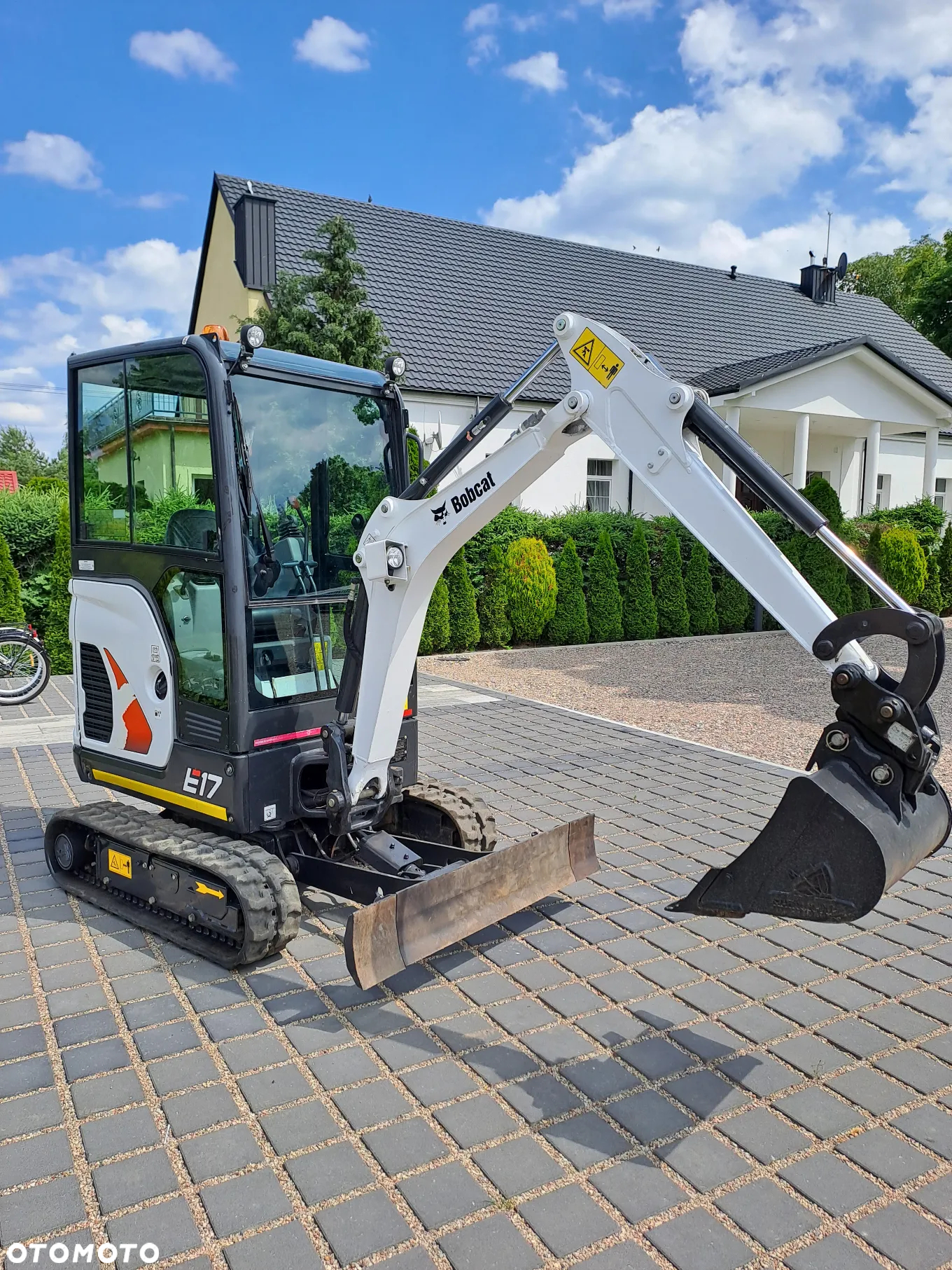 Bobcat E17 - 2