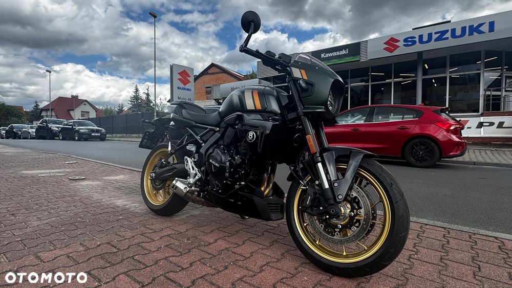 Suzuki GSX - 1