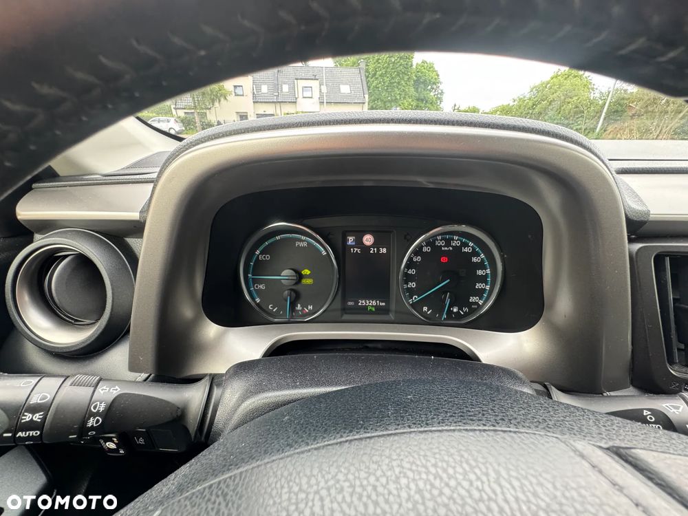 Toyota RAV4 - 17