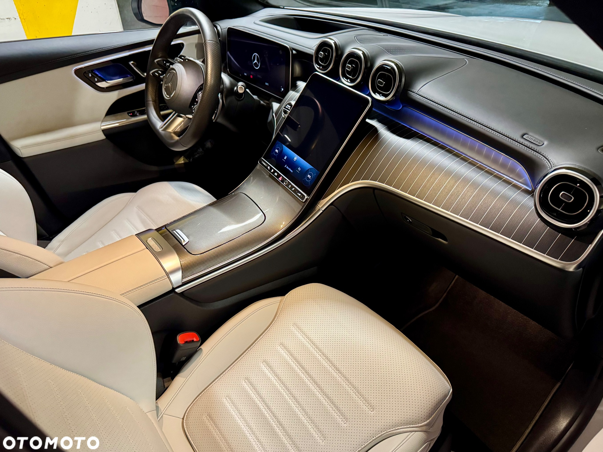 Mercedes-Benz GLC 300 e 4-Matic AMG Line - 16