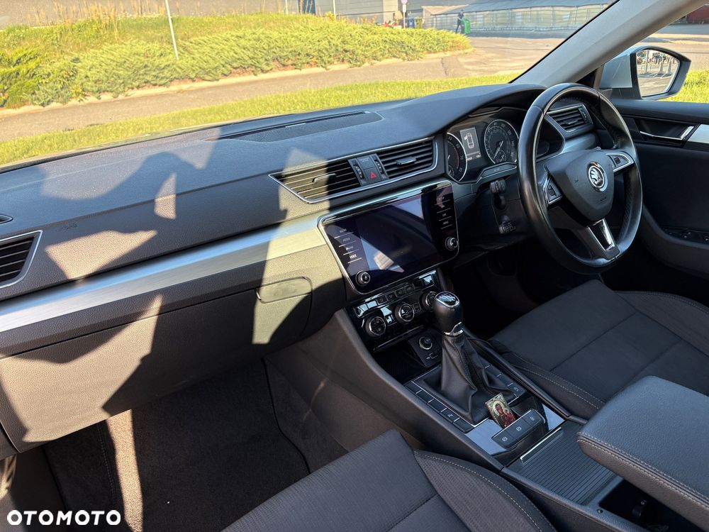 Skoda Superb 1.5 TSI ACT Active - 20
