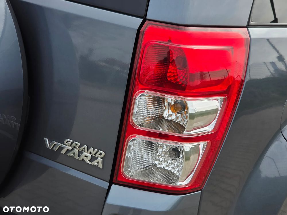 Suzuki Grand Vitara 1.9 DDiS Comfort DPF Family - 16