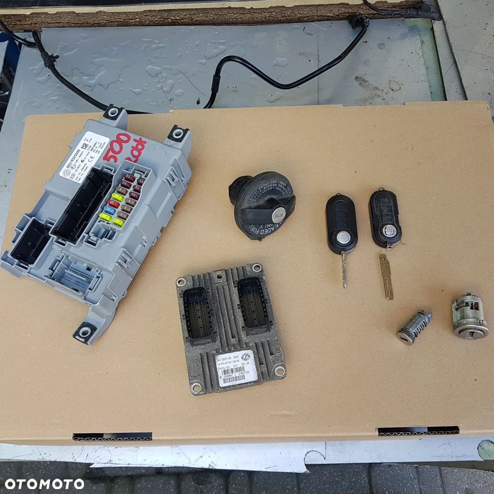 STEROWNIK komputer bsi kluczyk 2 szt zestaw startowy silnika od SKRZYNI AUTOMATYCZNEJ robot selespeed FIAT 500 fiorino grande punto evo mito idea musa ypsilon doblo bravo II panda MAGNETI MARELLI IAW5SF9.MS 51847332 - 1