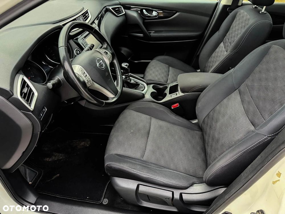 Nissan Qashqai - 23