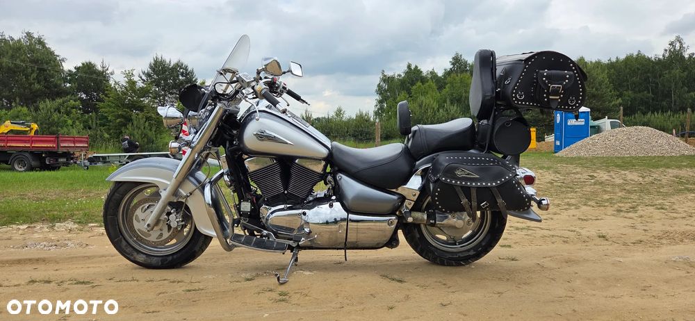 Suzuki Intruder - 6