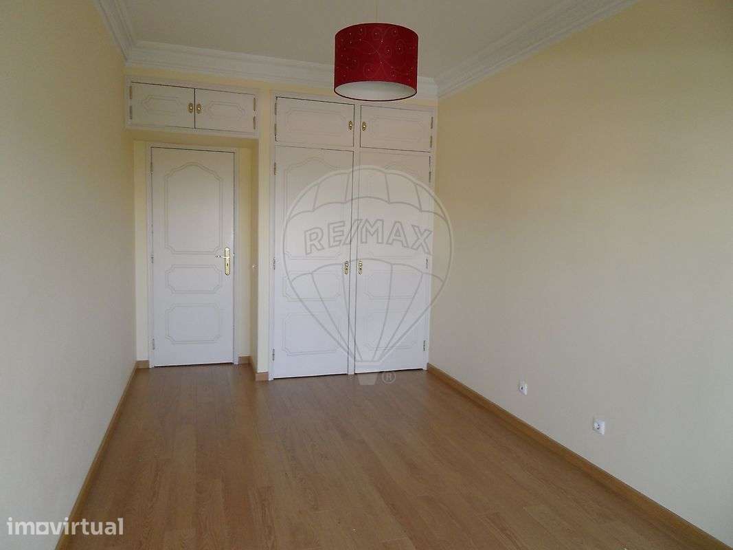 Apartamento T1 para arrendamento - Grande imagem: 3/12