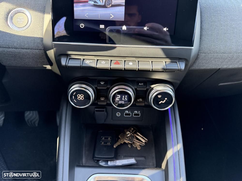 Renault Clio 1.0 TCe Techno Bi-Fuel - 28