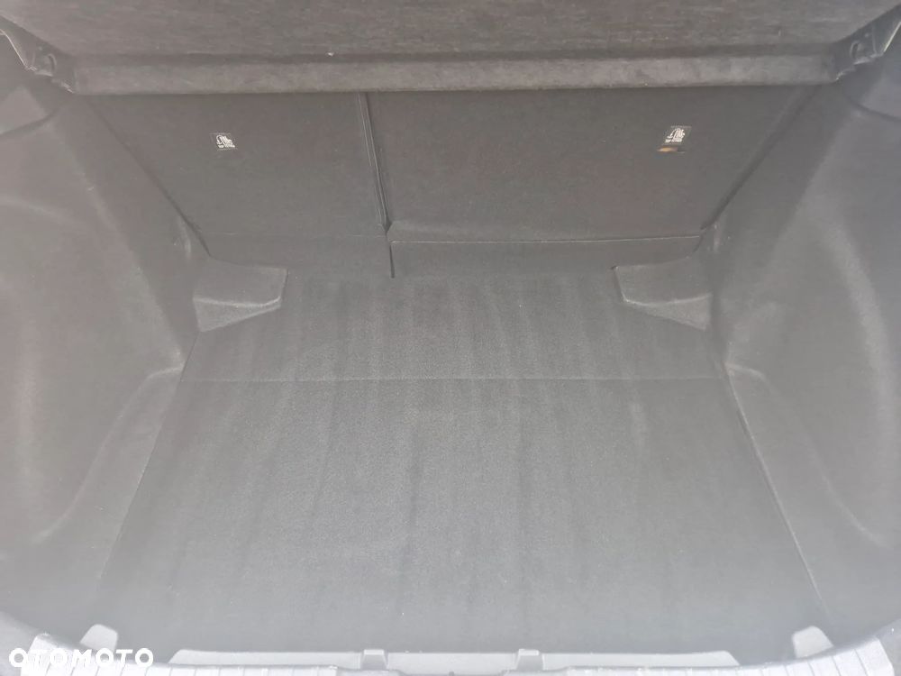 Toyota Corolla 1.8 Hybrid GPF Comfort - 12