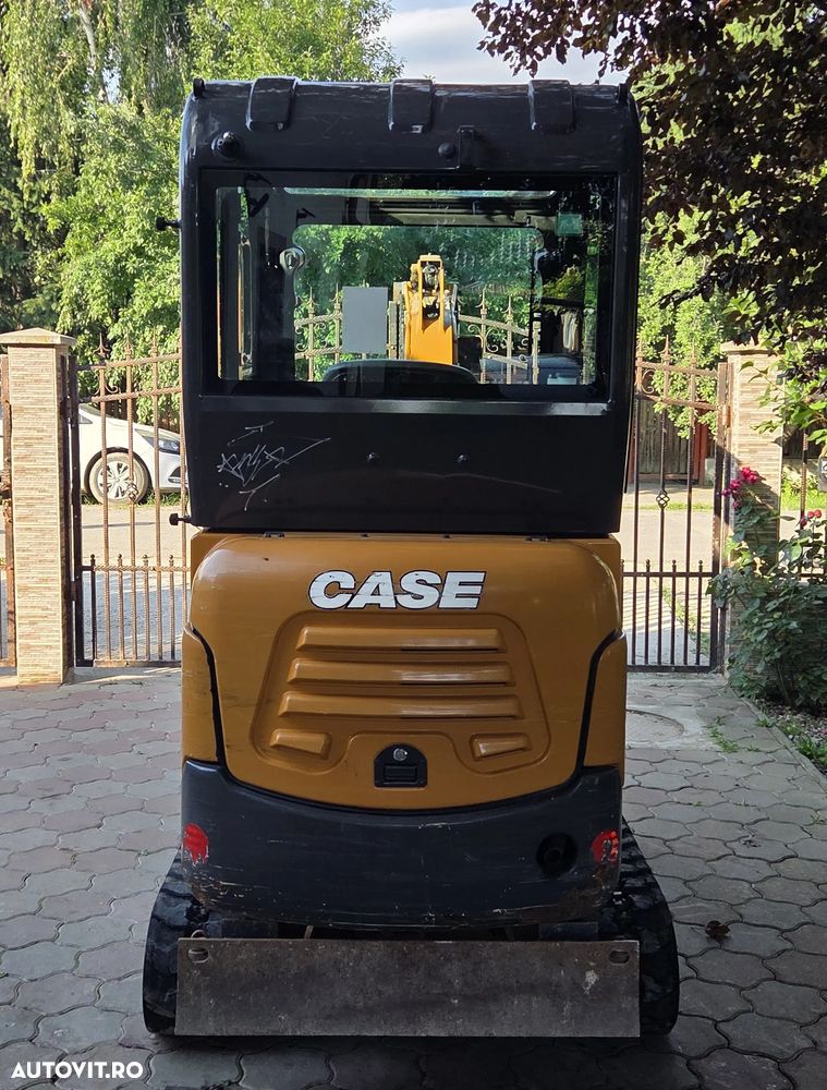 Case CX19C - 4