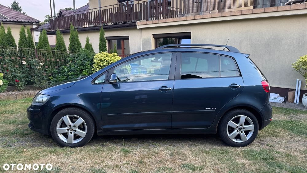 Volkswagen Golf Plus 2.0 TDI Comfortline - 12