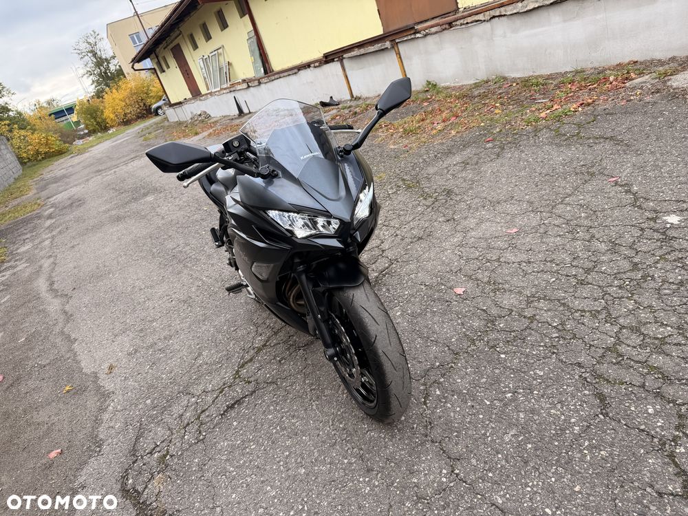Kawasaki Ninja - 24