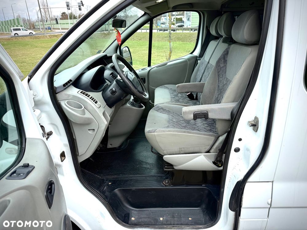 Renault Trafic - 9
