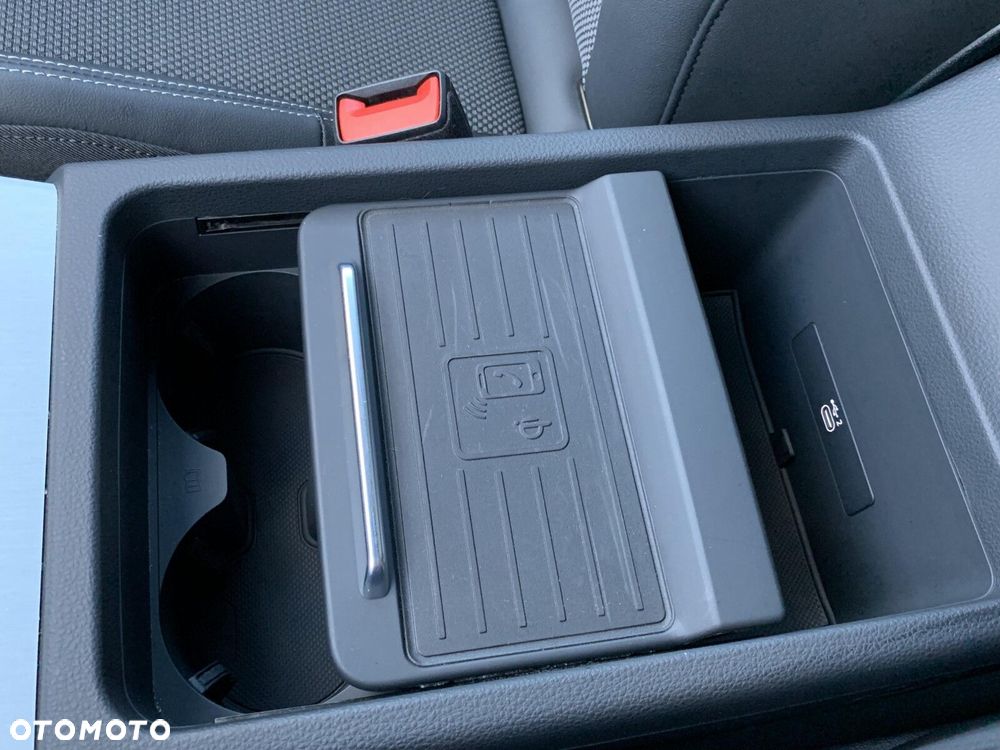 Audi Q5 Sportback - 27