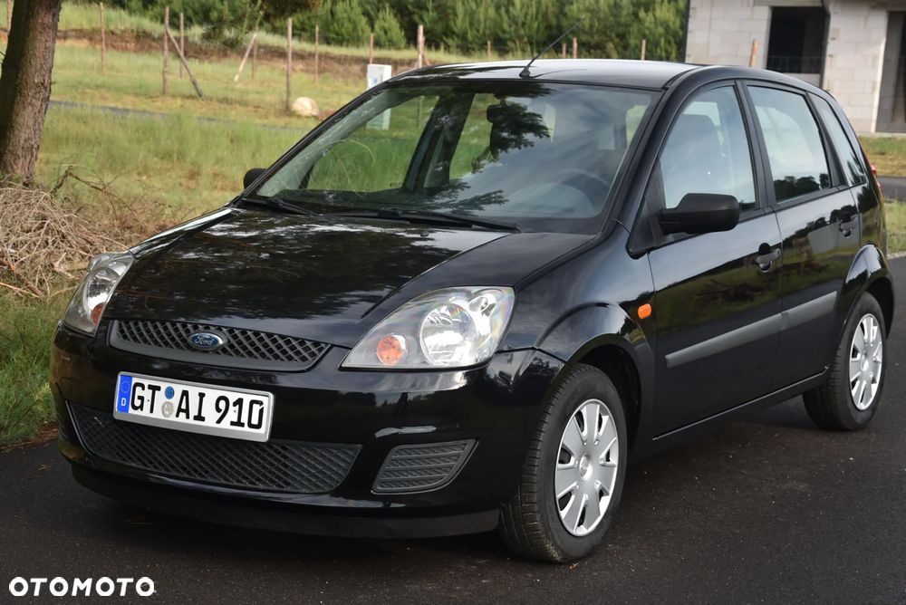 Ford Fiesta ver-1-3-black-magic - 1
