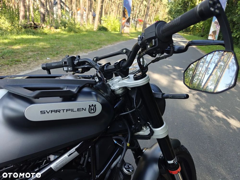 Husqvarna Svartpilen - 12