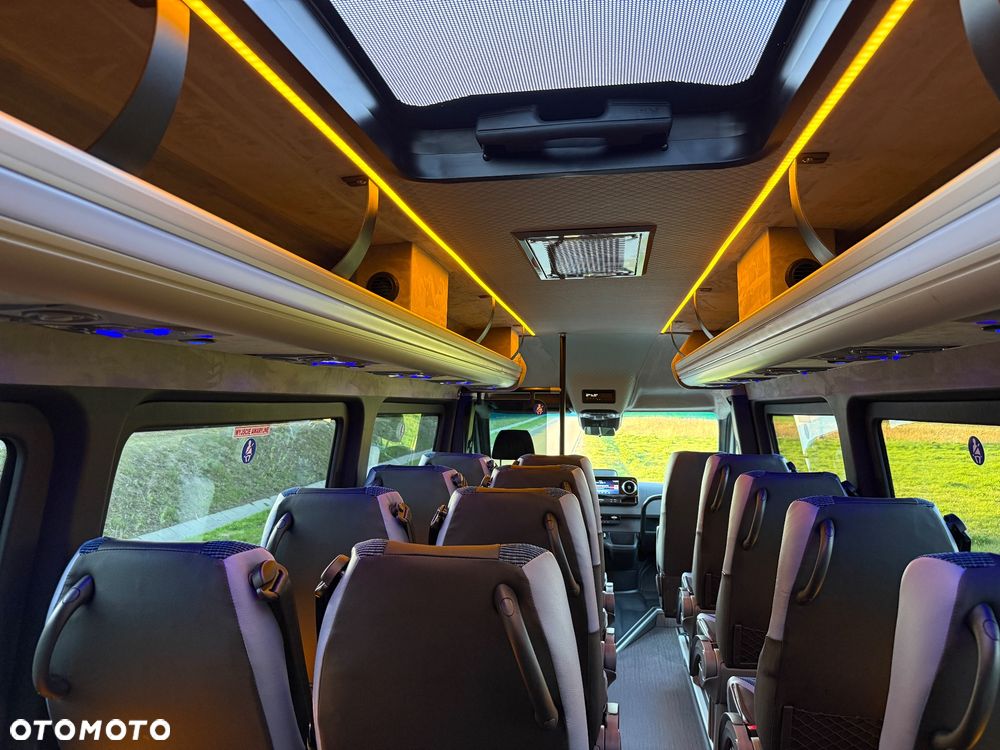 Mercedes-Benz Sprinter 519 - 29