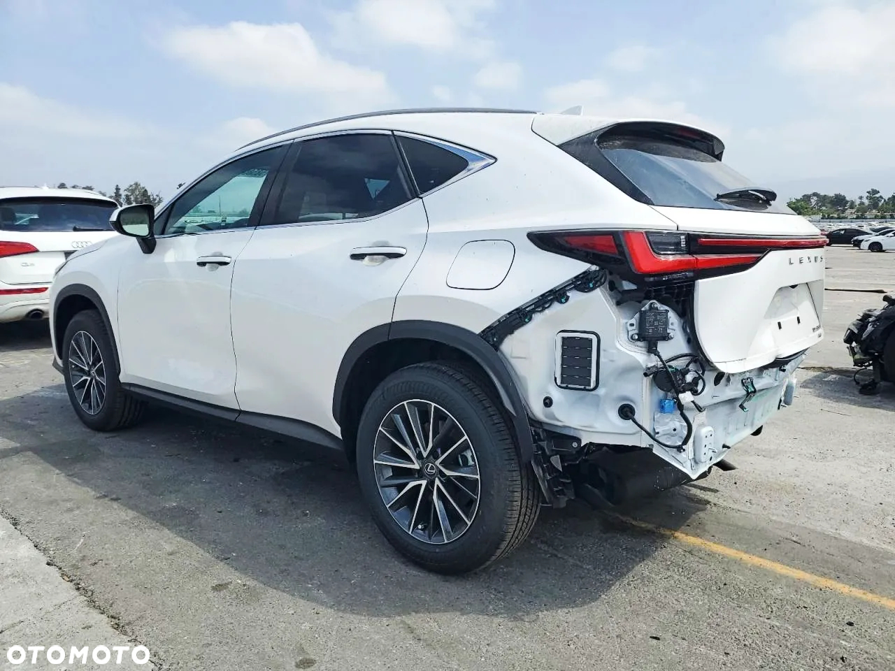 Lexus NX 350h Overtrail AWD - 2