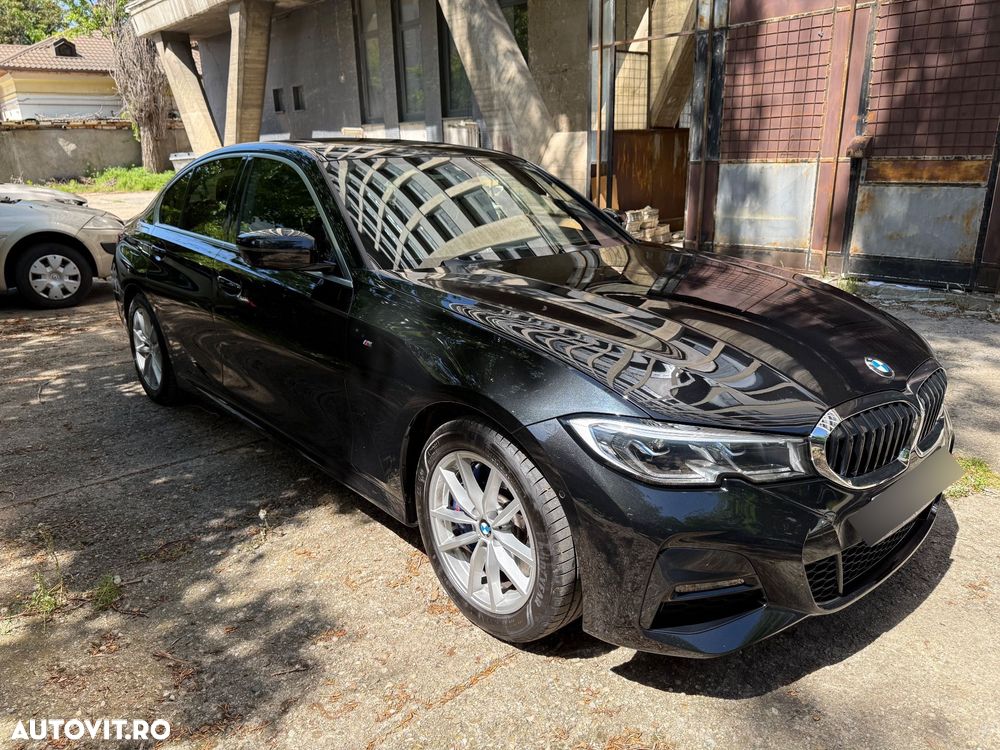 BMW Seria 3 330i xDrive AT - 3
