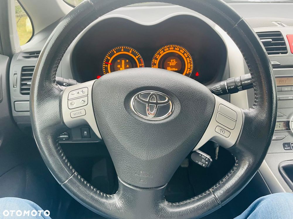 Toyota Auris 1.6 VVT-i Team - 7