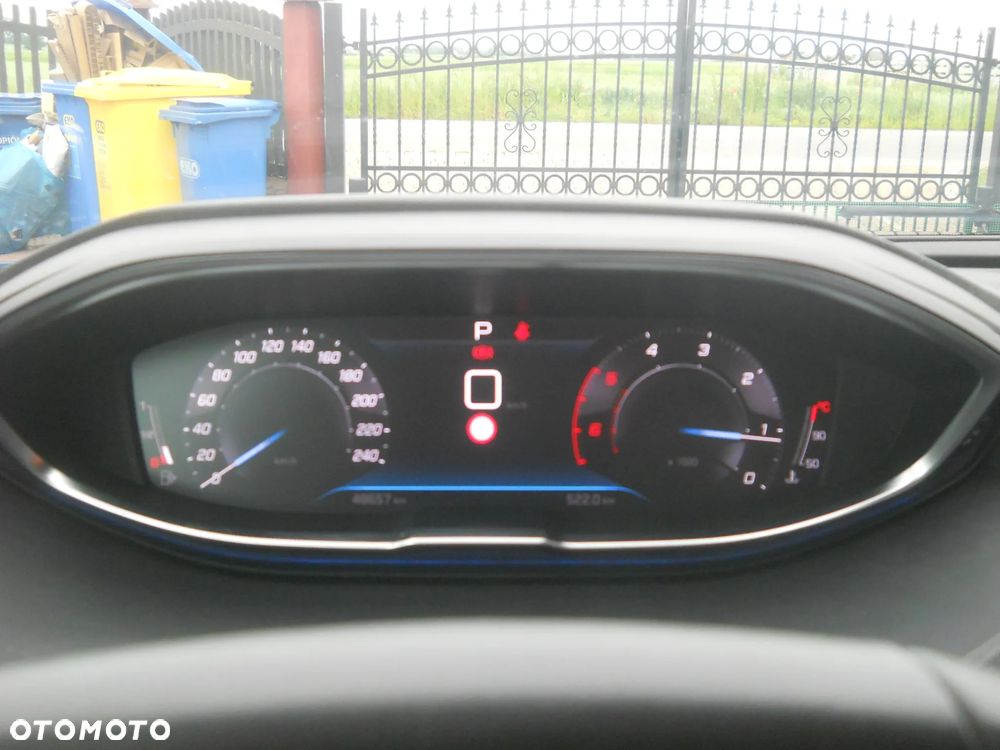 Peugeot 3008 BlueHDi 130 Stop & Start EAT8 Allure - 10