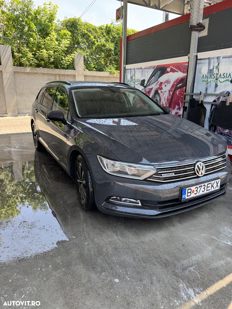 Volkswagen Passat - 2
