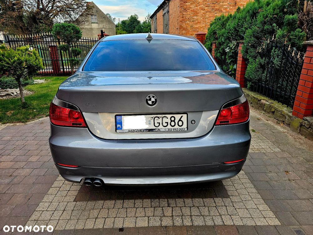 BMW Seria 5 525d - 5