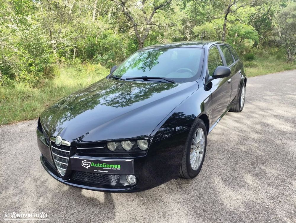 Alfa Romeo 159 Sportwagon 1.9 JTDm 16V Elegante - 1