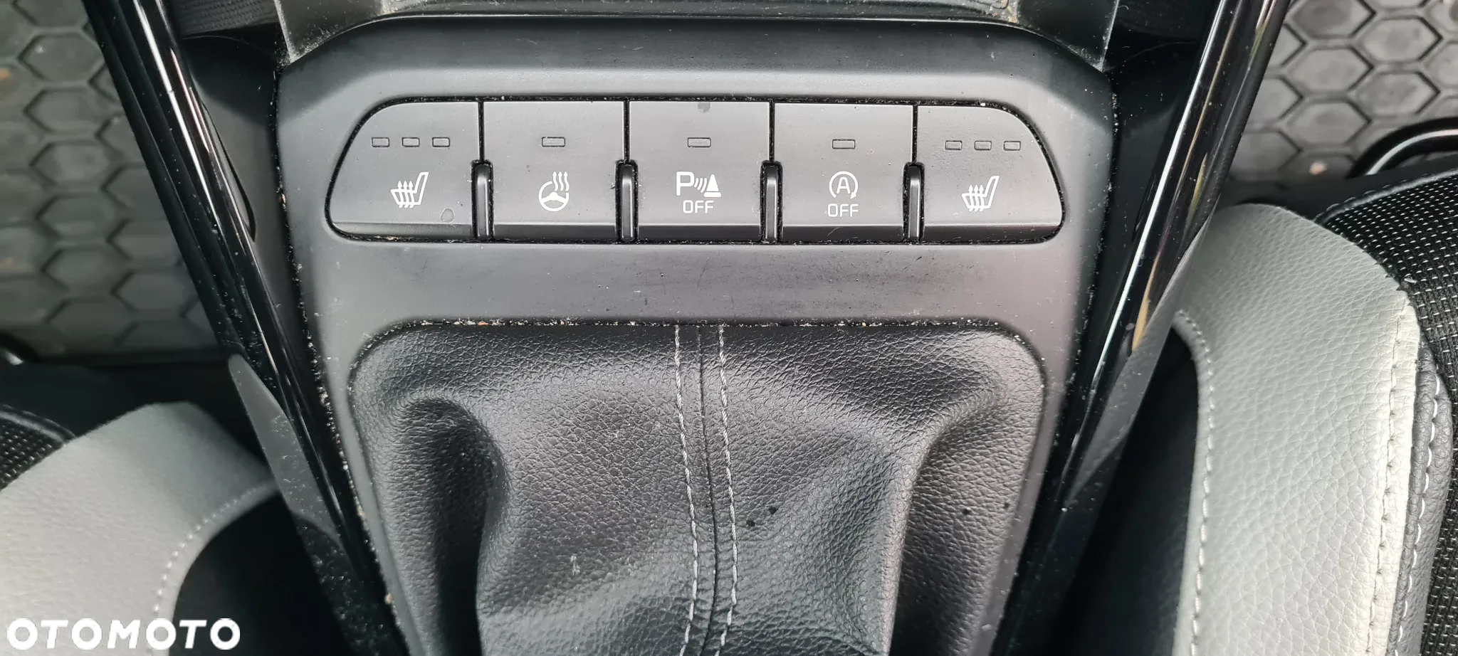 Kia Stonic 1.4 L - 25