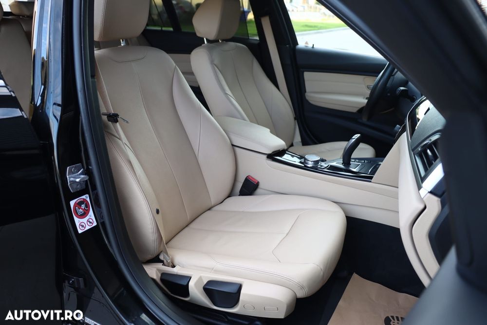 BMW Seria 3 320d Touring Aut. Luxury Line - 13