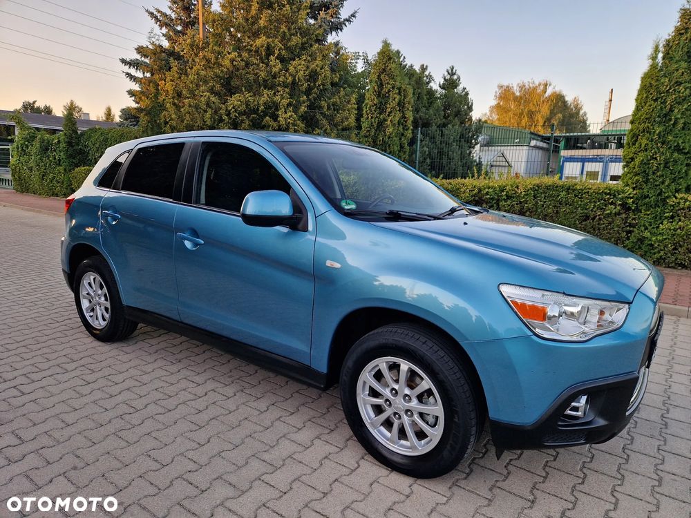 Mitsubishi ASX - 10