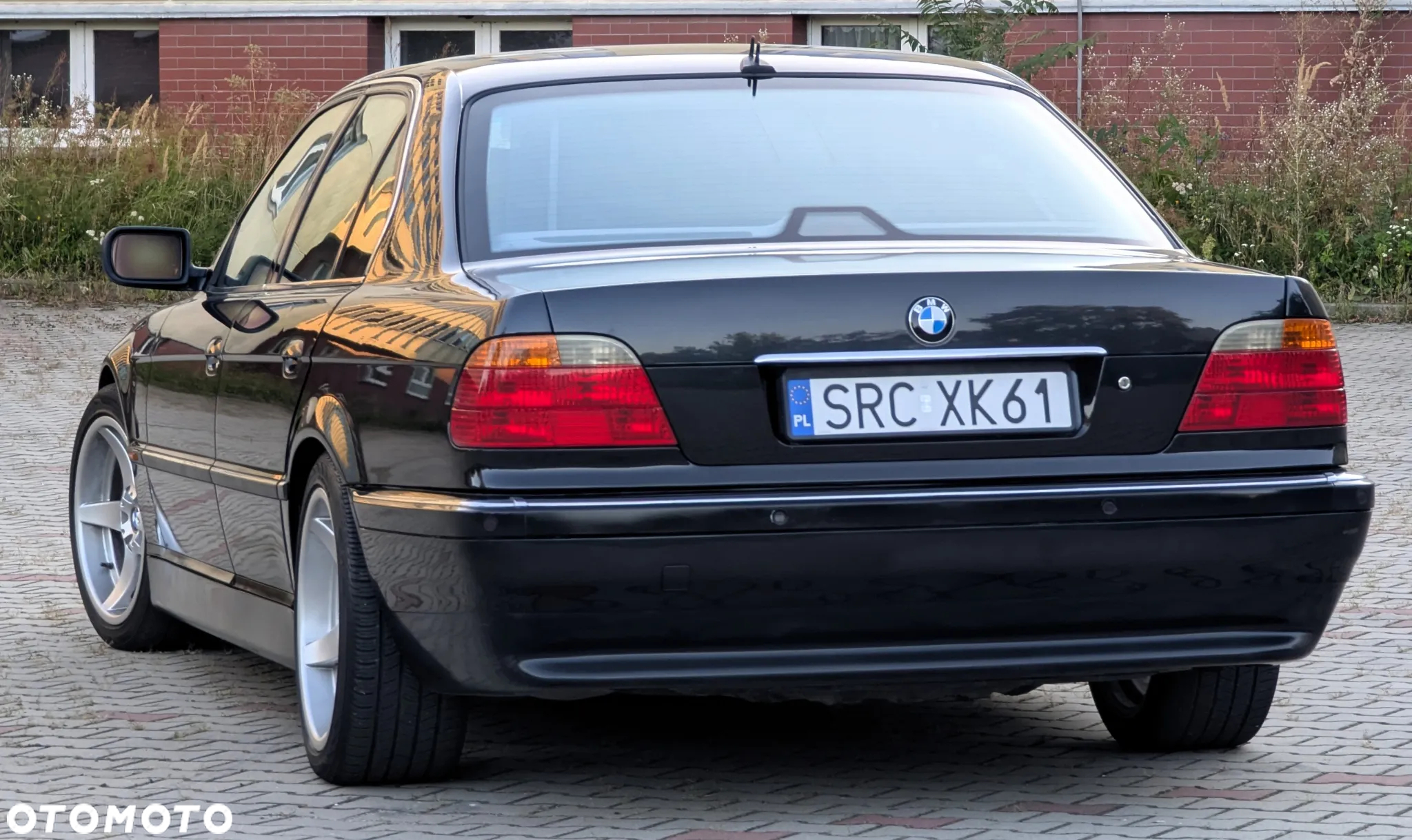 BMW Seria 7 750i - 34