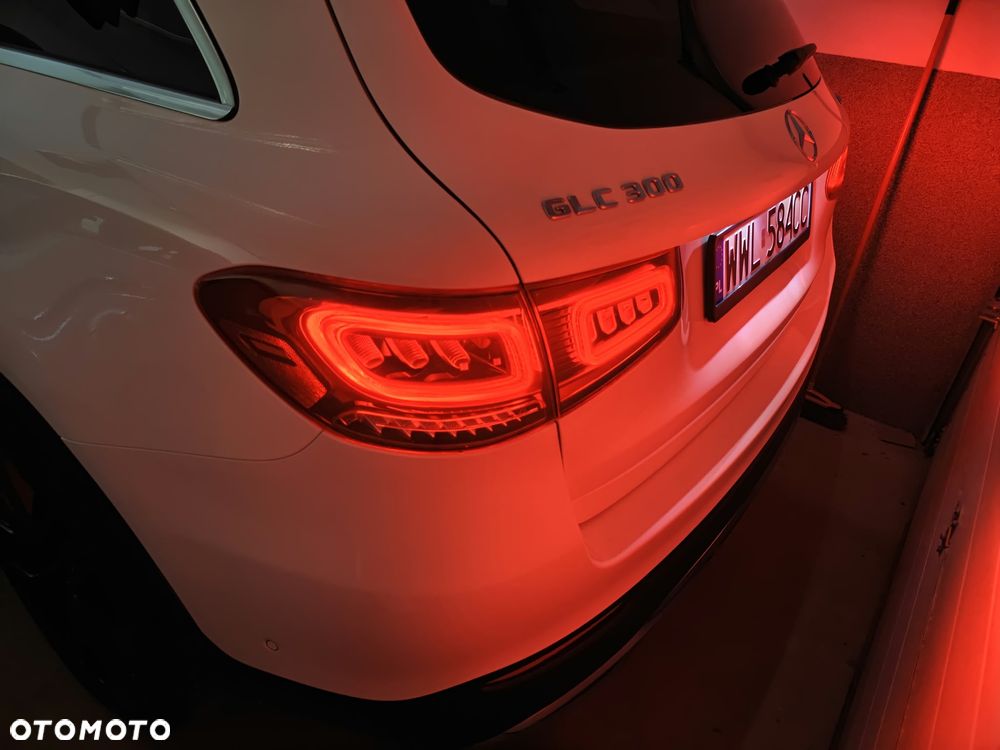 Mercedes-Benz GLC 300 4-Matic - 13