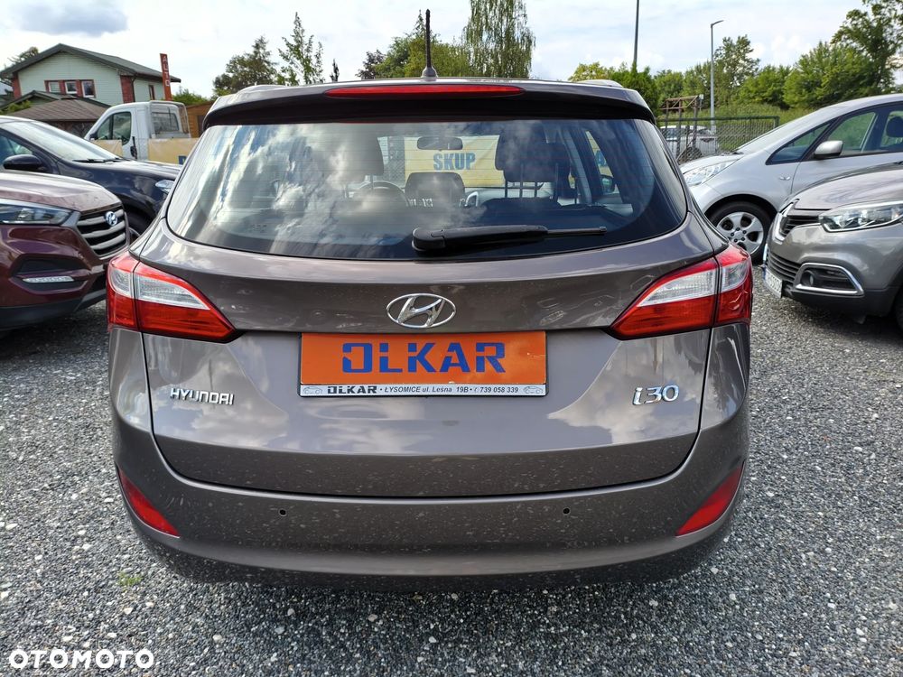 Hyundai i30 i30cw 1.4 Classic - 10