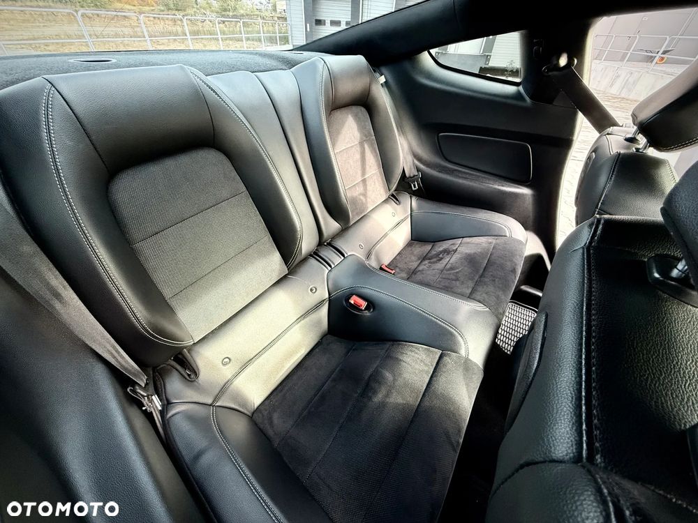 Ford Mustang 5.0 V8 GT - 28