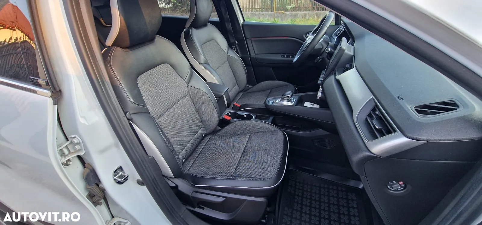 Renault Captur E-Tech Plug-In-Hybrid Intens - 22