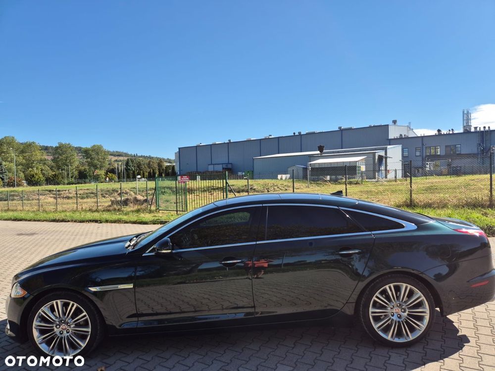Jaguar XJ - 5