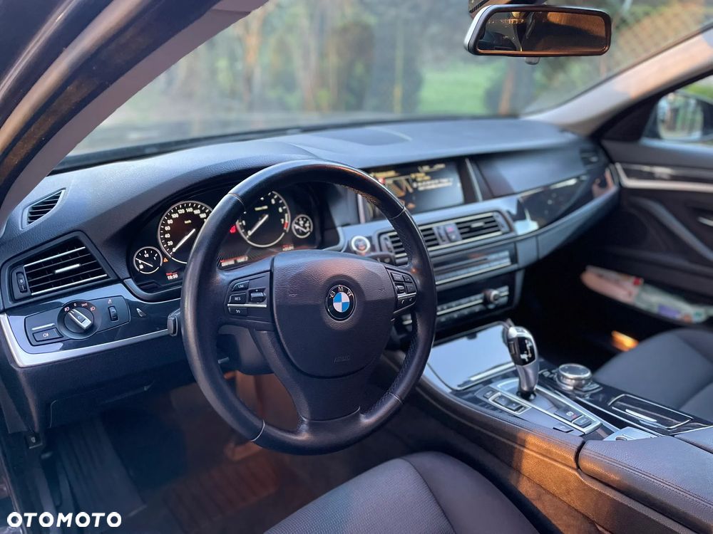 BMW Seria 5 - 16